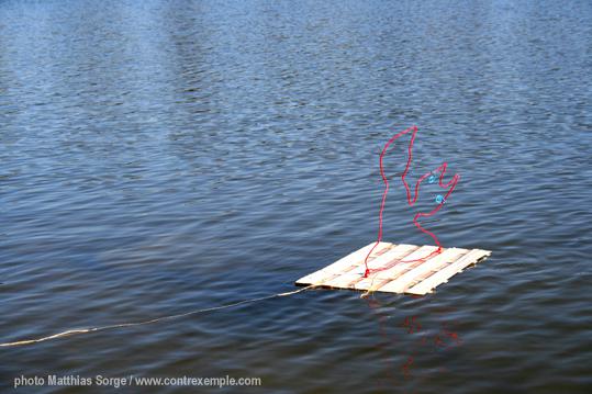 ecoradeau chauve-souris sur lac daumesnil au bois de vincennes - paris label / land art - biodiversité 2010