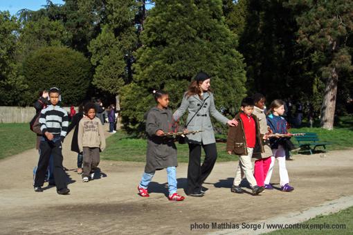 en avant pour la mise à l'eau des écoradeaux avec Virginie de la Camillienne - paris label 2010
