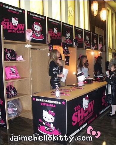 http://www.jaimehellokitty.com/images/Articles006/merchandisingtheshowhellokitty.jpg