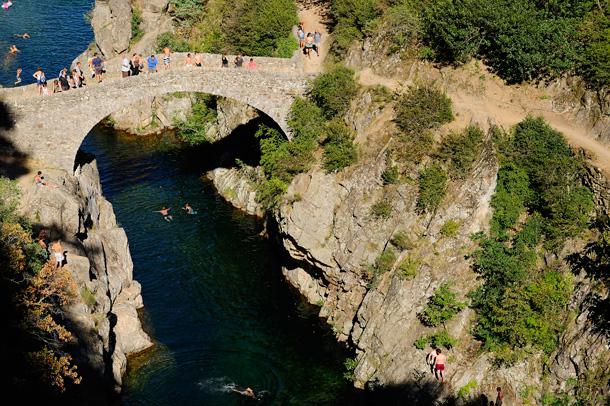 Le Pont du Diable à Thueyts en Ardèche