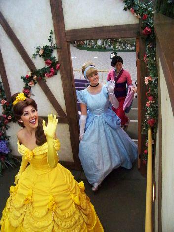 Trois princesses à Disneyland (Loren Javier/Flickr)