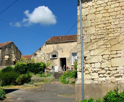 ..Promenons-nous....à Sanziers...