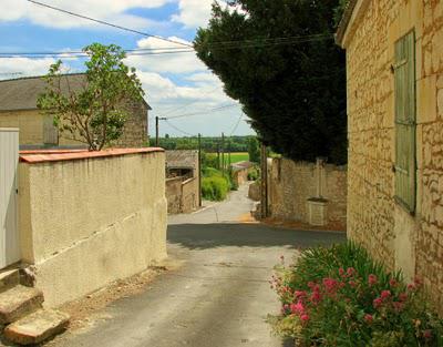 ..Promenons-nous....à Sanziers...