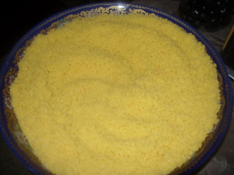 Couscous au poulet et tfaya/confit d'oignons