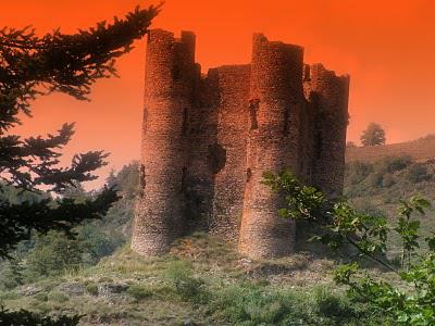 Château d'Alleuze - Cantal