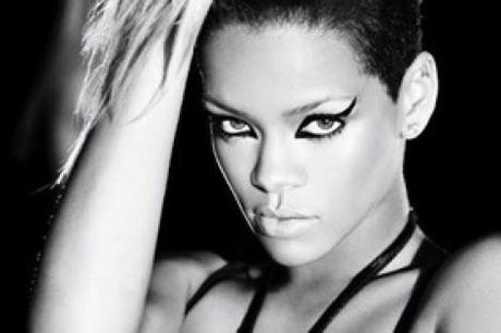 Rihanna: Only Girl (In The World) - MP3
Ça pourrait être une...