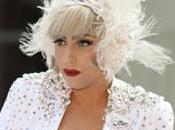 Lady Gaga elle offre fouet Beyonce pour anniversaire