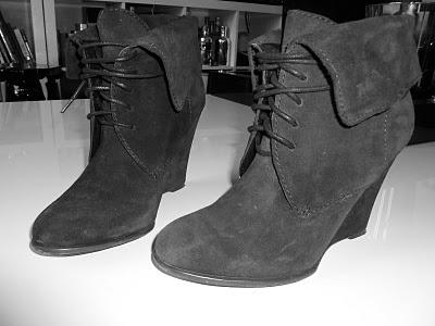 New shoes & accessories