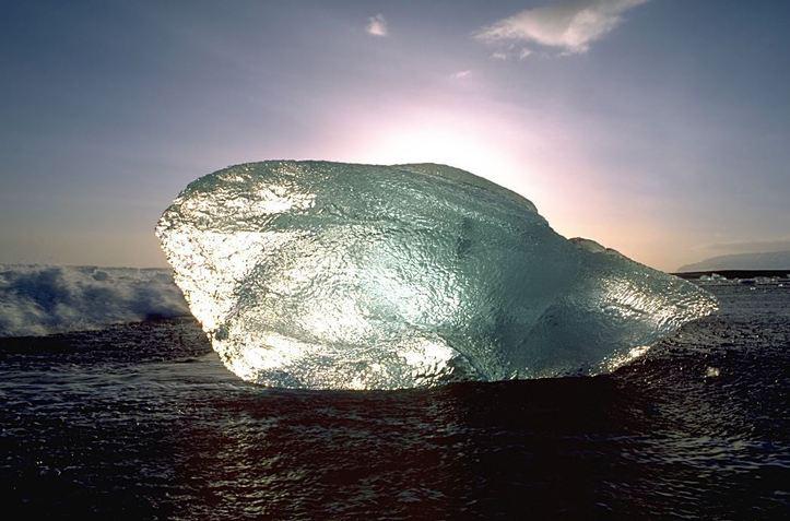 L'IMAGE DU JOUR: Bloc de glace naturelle