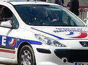 Police-jeunes: guerre larvée.