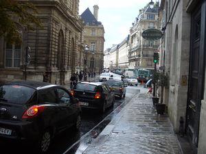 rue_de_Vaugirard_sous_la_pluie