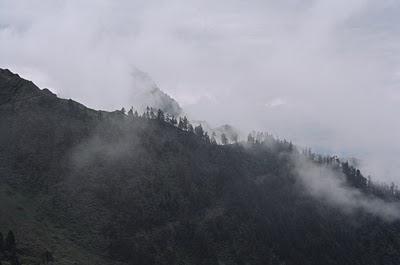 Des cimes, des forêts, le déluge et des hommes (Vallée du Nujiang, 3/?)