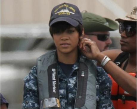 Battleship. Quelques photos. Rihanna-Battleship-3-.jpg