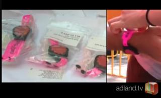 QR Code pour checkin, review, like (Google Place, Foursquare, Facebook...) et un peu de RFID