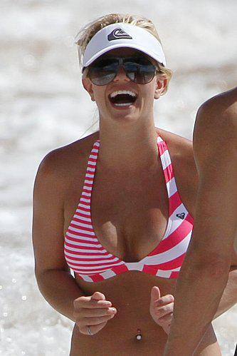 Britney Spears bikini holiday starlette et petite -copie-1