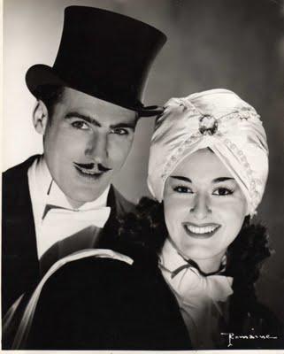 Mandrake is MandrakeDevant les portes de la grotte fleuri...