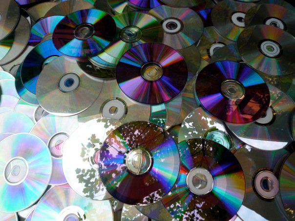 Une installation artistique qui recycle des CD