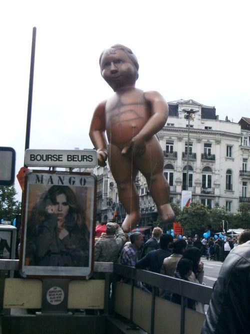 Manneken-Pis à la Balloon 's Day Parade à Bruxelles