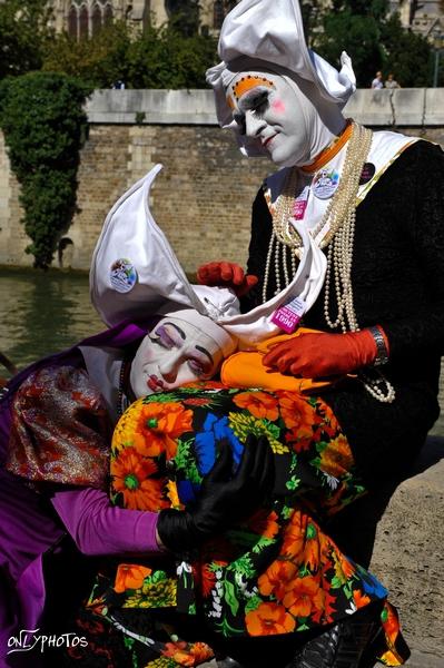 procession-soeur-perpetuelle-indulgence-04