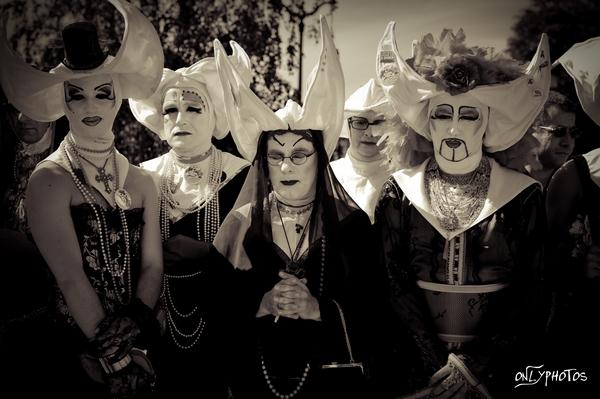 procession-soeur-perpetuelle-indulgence-03