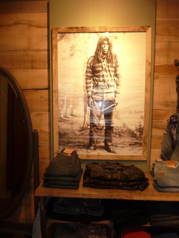 Levi’s Vintage Clothing Store – Paris