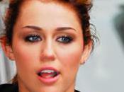 Miley Cyrus arrêtée avec téléphone volant