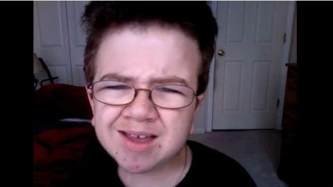 Keenan Cahill ... Le retour du petit moche sur du Justin Bieber