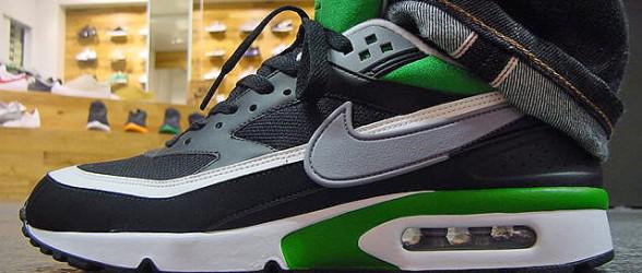 nike-air-classic-bw-textile-blk-green-front