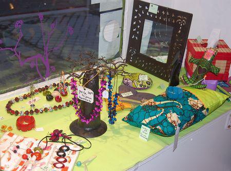 Objets de déco en tôle de récup' de Madagascar boutique_avril_2010_042