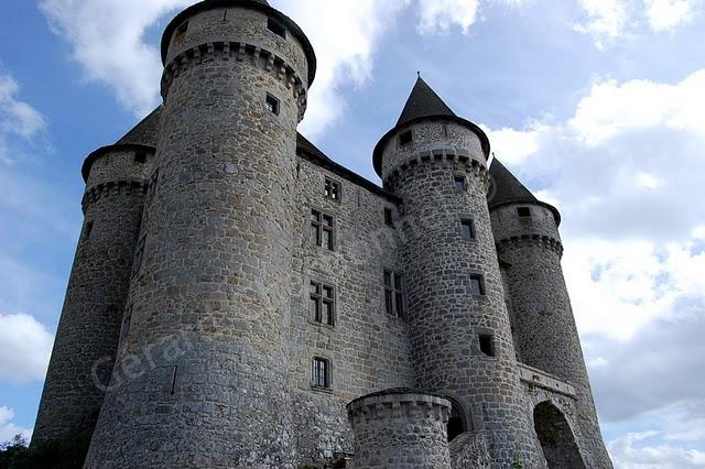 Château de Val - Lanobre - Cantal