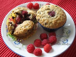 Muffins aux framboises, orange et chocolat chips