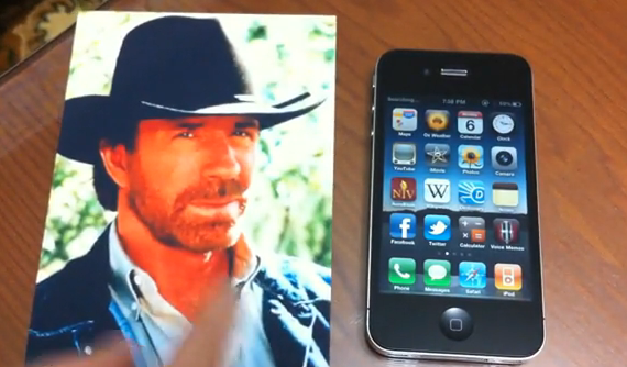 Résoudre les problèmes de l’iPhone 4 avec Chuck Norris