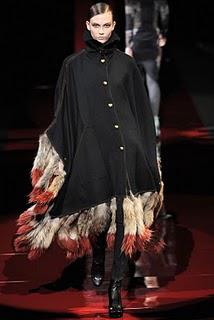 TENDANCES AUTOMNE-HIVER 2010 : LA CAPE