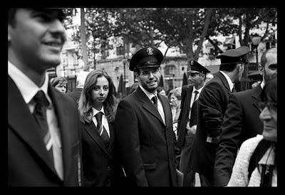 On me dit de m'asseoir