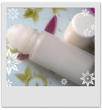 Lait déodorant douceur patchouli rose : recette de cosmétique maison avec MaCosmetoPerso