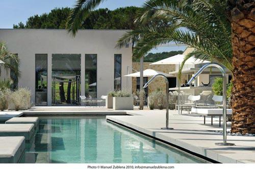 articlesezzsttroppiscinebord