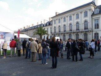 forte affluence devant les barrières bien avant l'heure officielle d'ouverture, photo MC Poirier