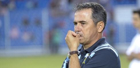 Estevan va bientôt plus n'avoir d'ongles à ronger.