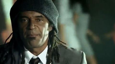 Yannick Noah et son nouveau clip Ca me regarde