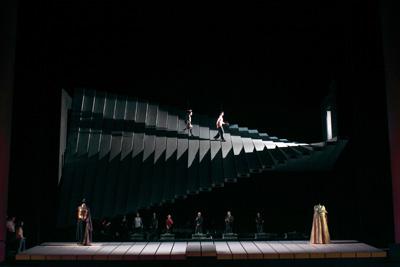 Rigoletto à l’Opéra de Montréal…et le début du Ring de Robert Lepage au MET