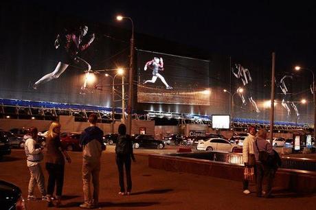 Démesure à Moscou pour Reebok/Emporio Armani