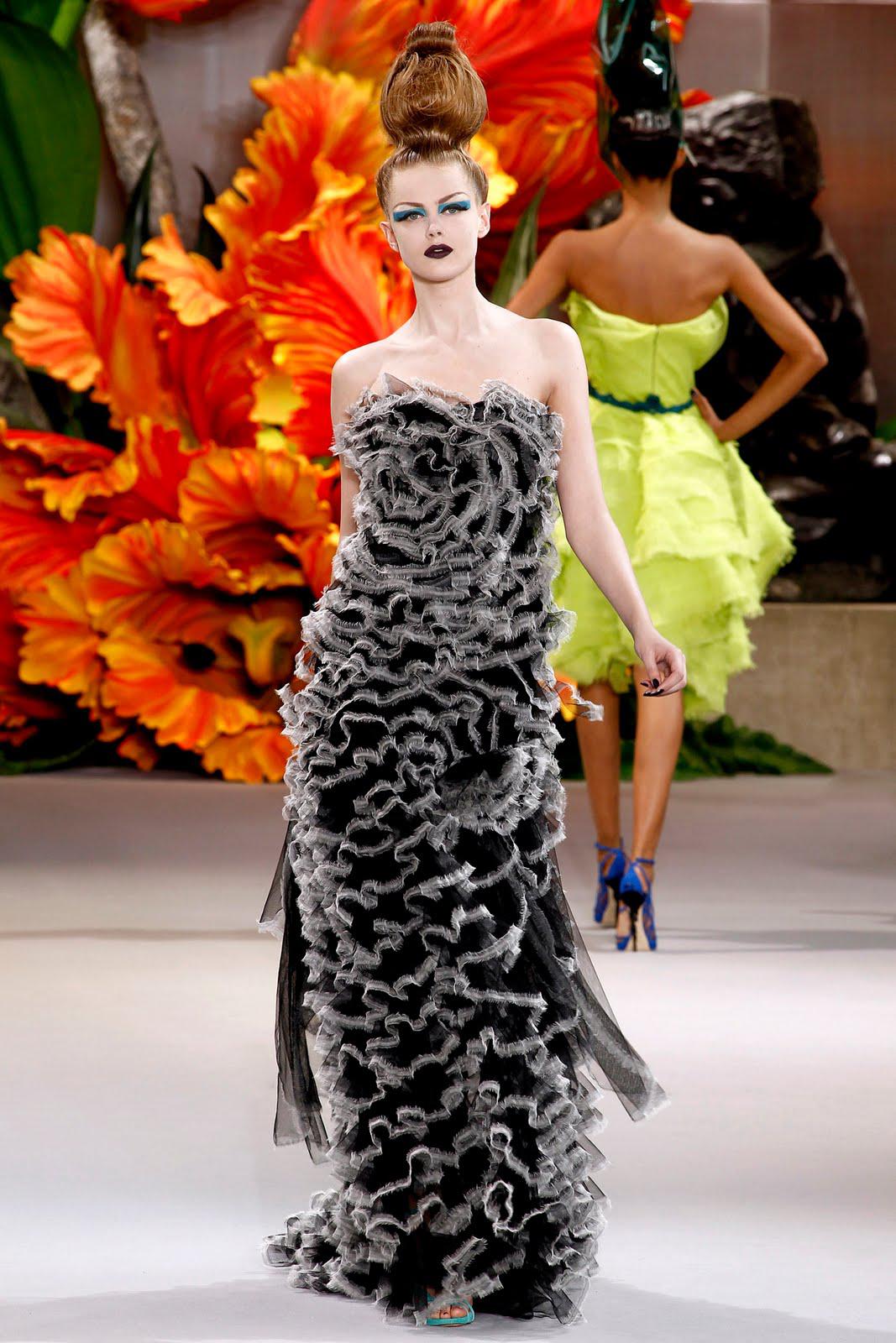 CHRISTIAN DIOR Haute Couture F/W 2010/11 # Part 2