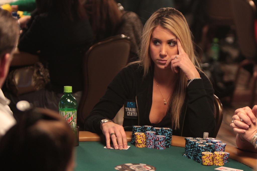 lauren kling 1 Lauren Kling, une joueuse de poker qui a des atouts de taille