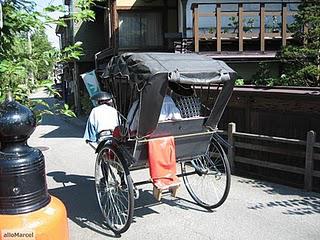 Tireur de pousse-pousse au Japon 人力車