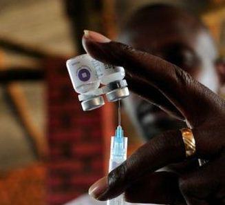 Paludisme en Afrique: un vaccin pourrait être disponible à partir de 2015