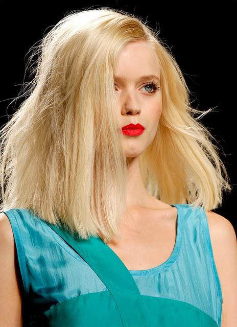 ♠ Spotted : Abbey Lee en blonde platine ! ♠