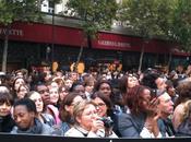 Dans coulisses Plus grand défilé monde!