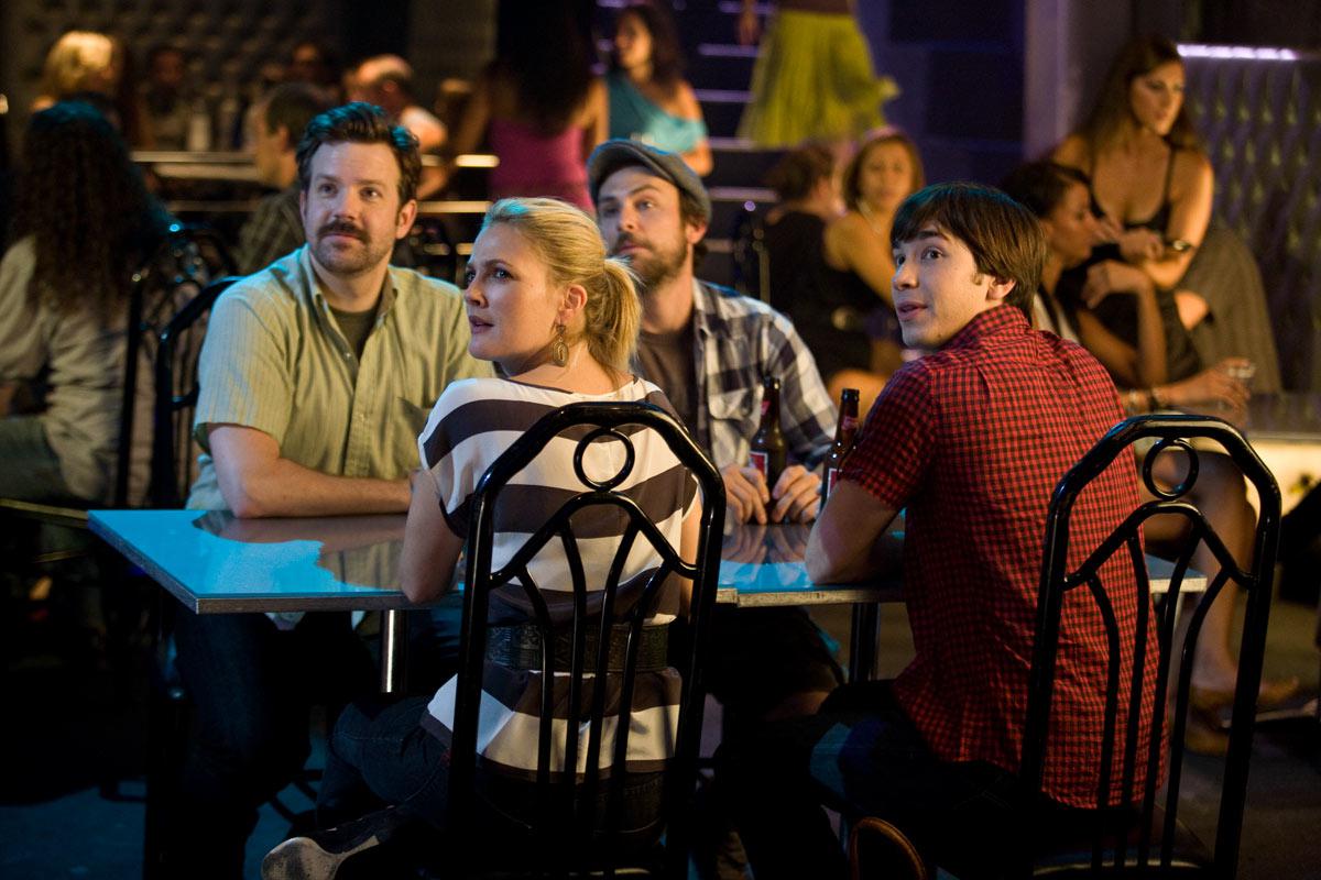 Charlie Day, Justin Long, Drew Barrymore et Jason Sudeikis. Warner Bros. France