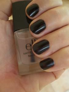 Vernis noir mat’ ELF