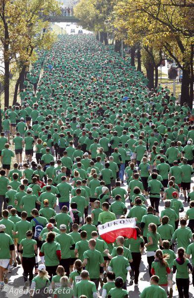 http://bi.gazeta.pl/im/0/8457/z8457880X,-Biegnij-Warszawo--2010.jpg